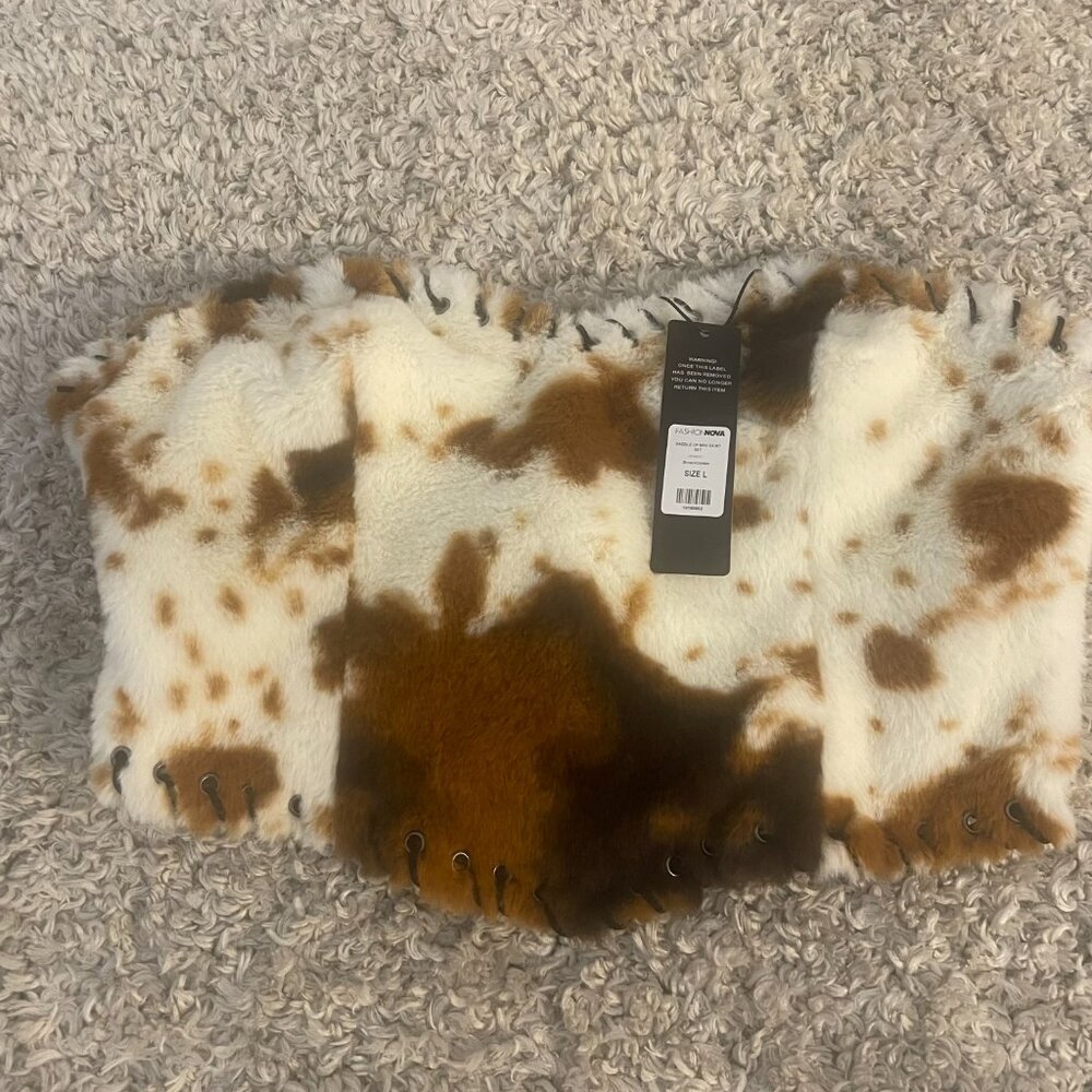 Fashion Nova Cow Print Faux Fur Corset Top Size L NWT - Picture 2 of 9